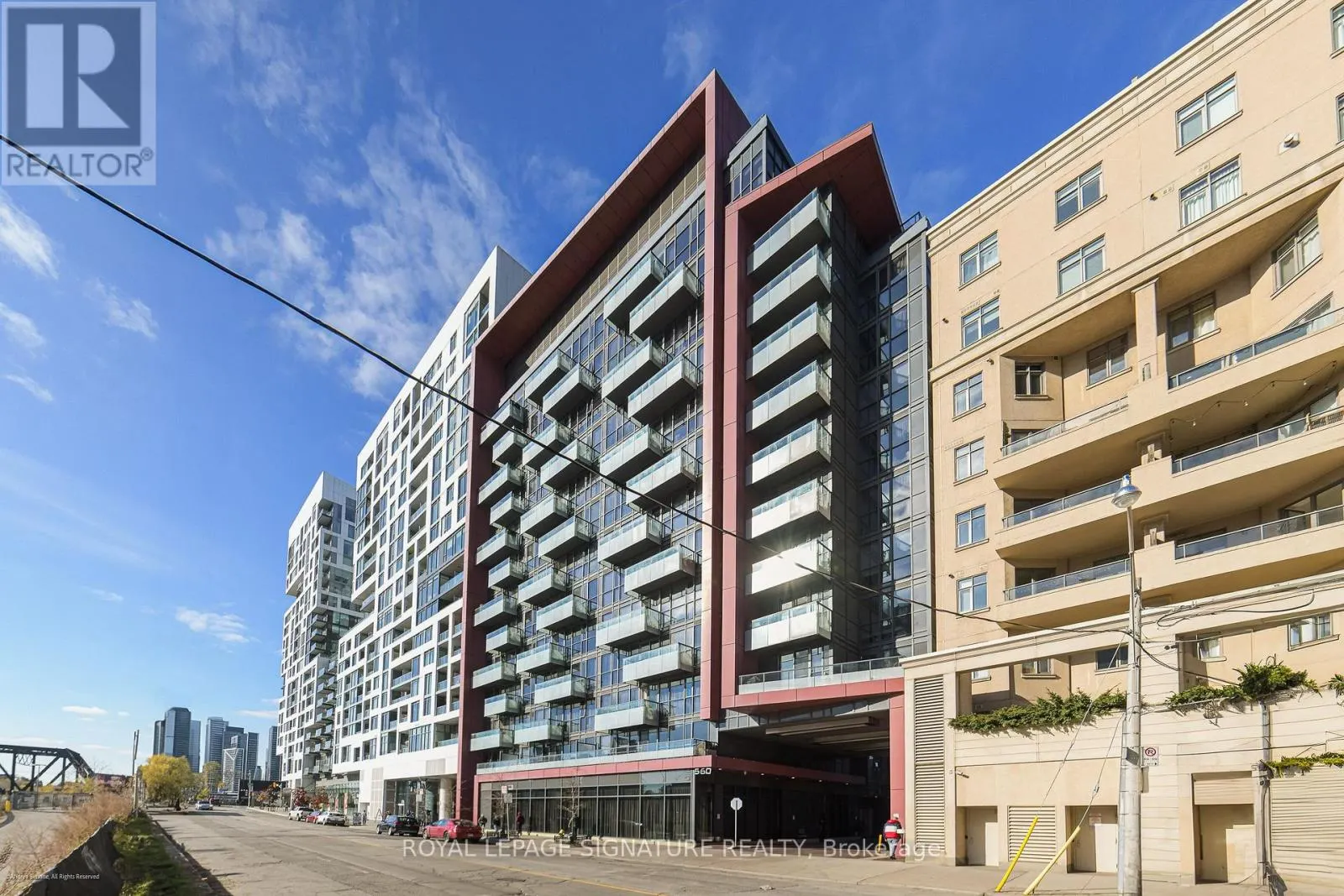 1007 - 560 FRONT STREET W