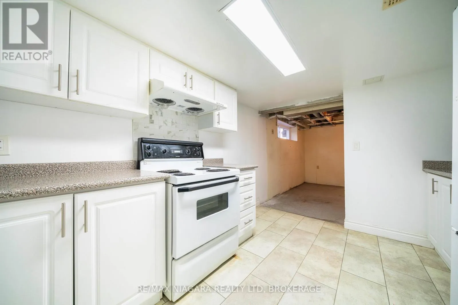 55 NORTH HILLS TERRACE