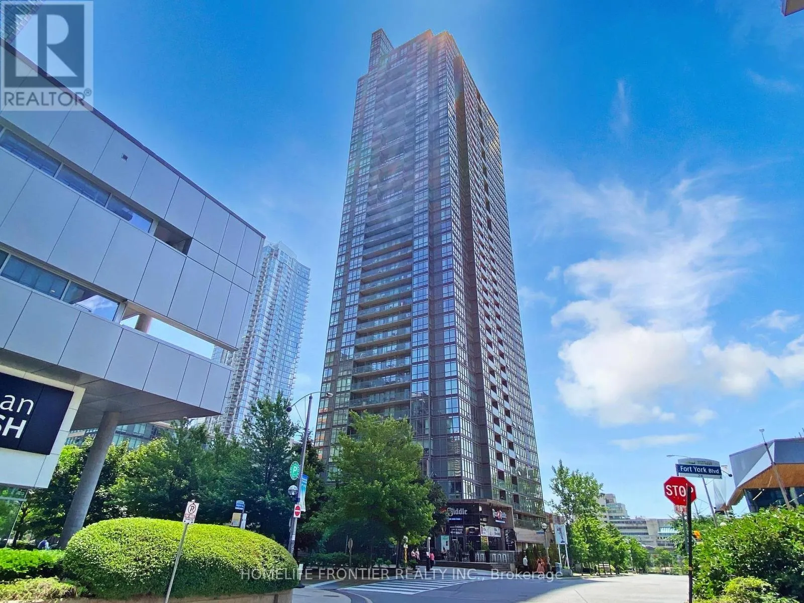 1109 - 15 FORT YORK BOULEVARD