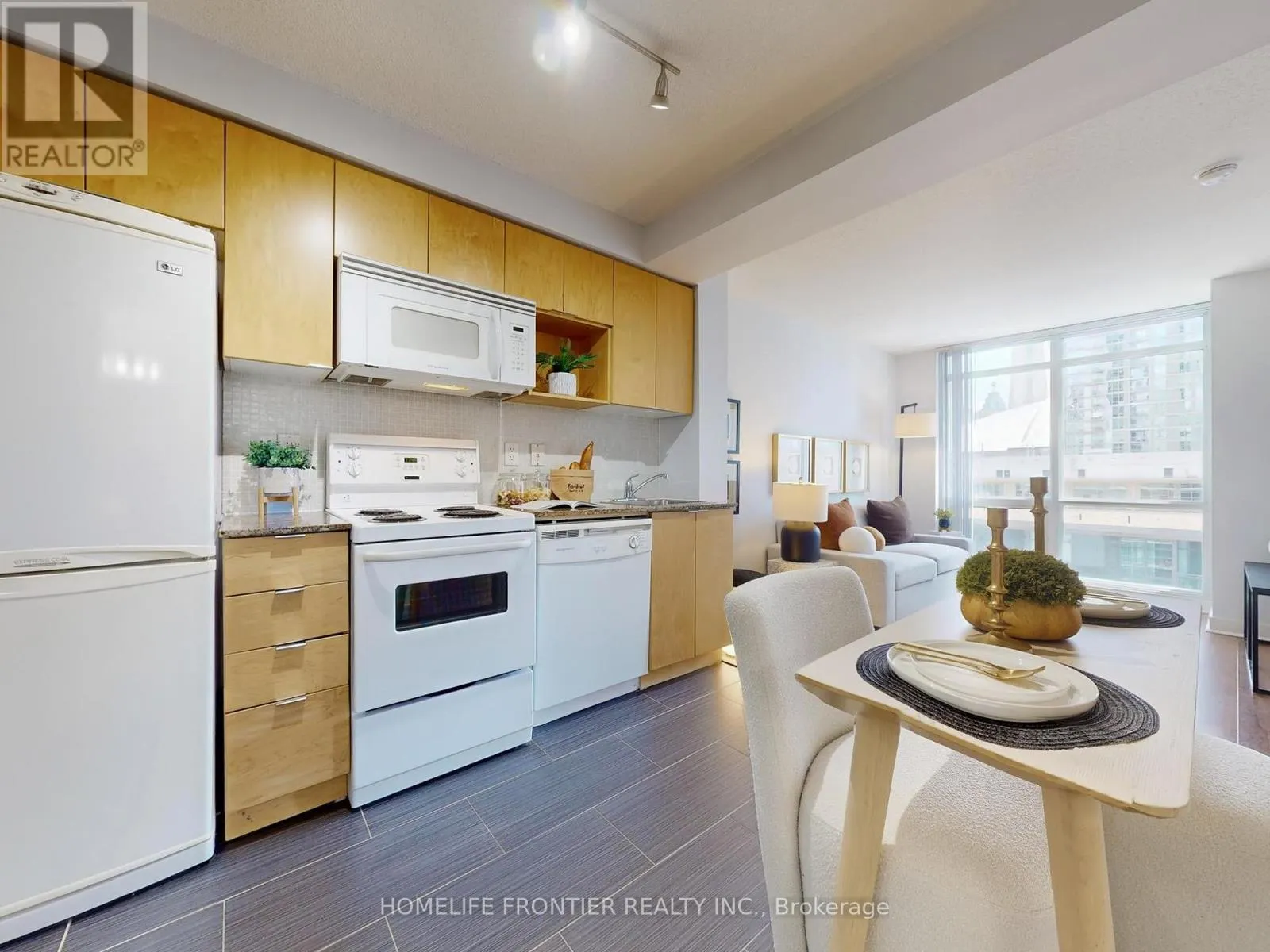 1109 - 15 FORT YORK BOULEVARD