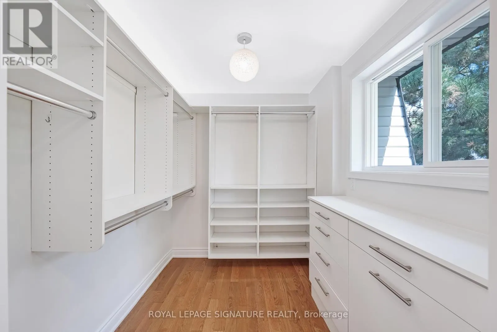 10 - 28 ADMIRAL ROAD