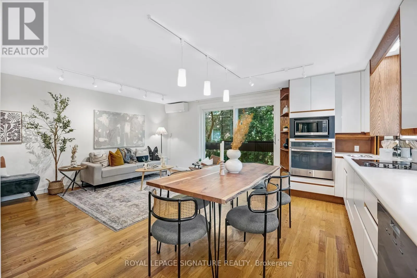 10 - 28 ADMIRAL ROAD