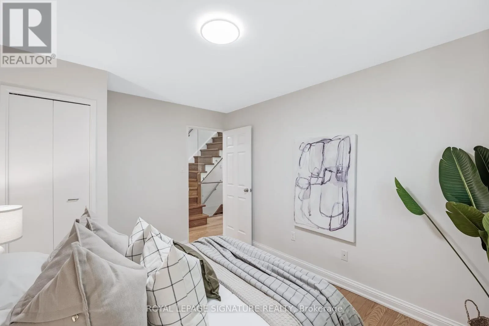 10 - 28 ADMIRAL ROAD