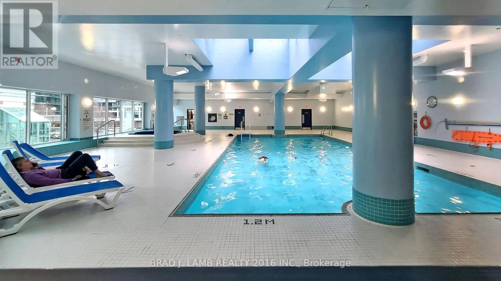 907 - 10 YONGE STREET
