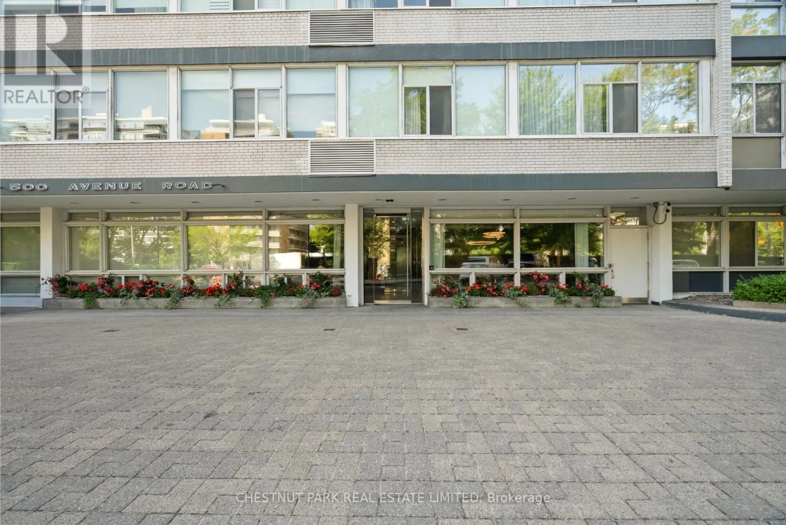 602 - 500 AVENUE ROAD