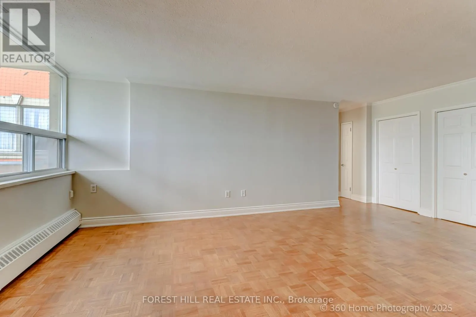 403 - 5949 YONGE STREET
