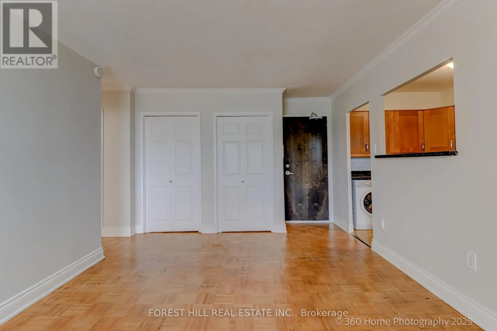 403 - 5949 YONGE STREET