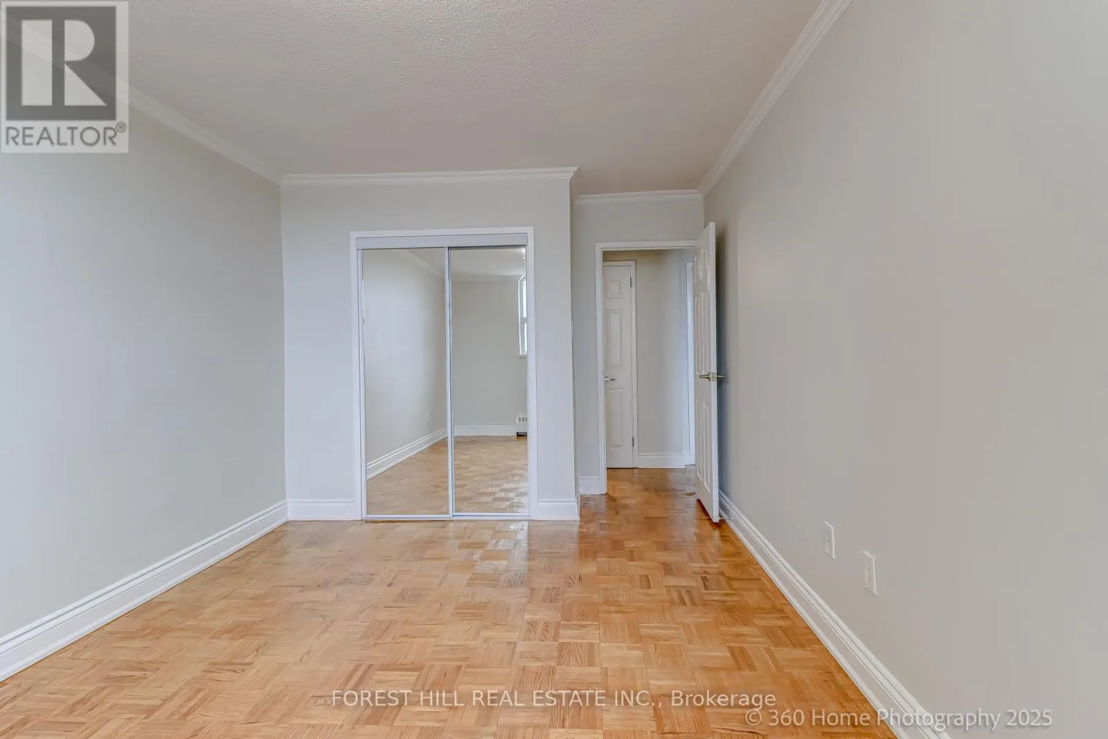 403 - 5949 YONGE STREET
