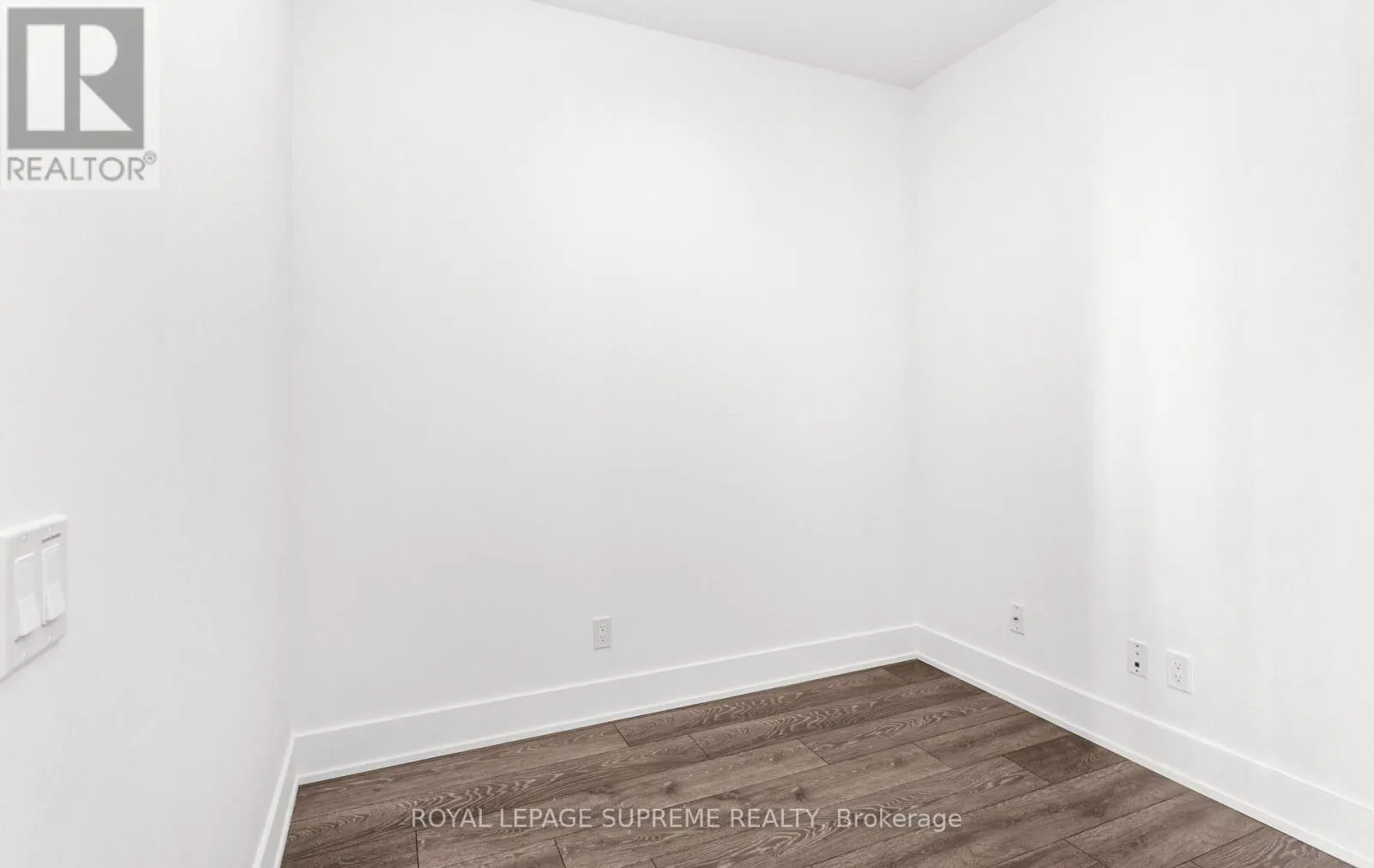 1709 - 403 CHURCH STREET