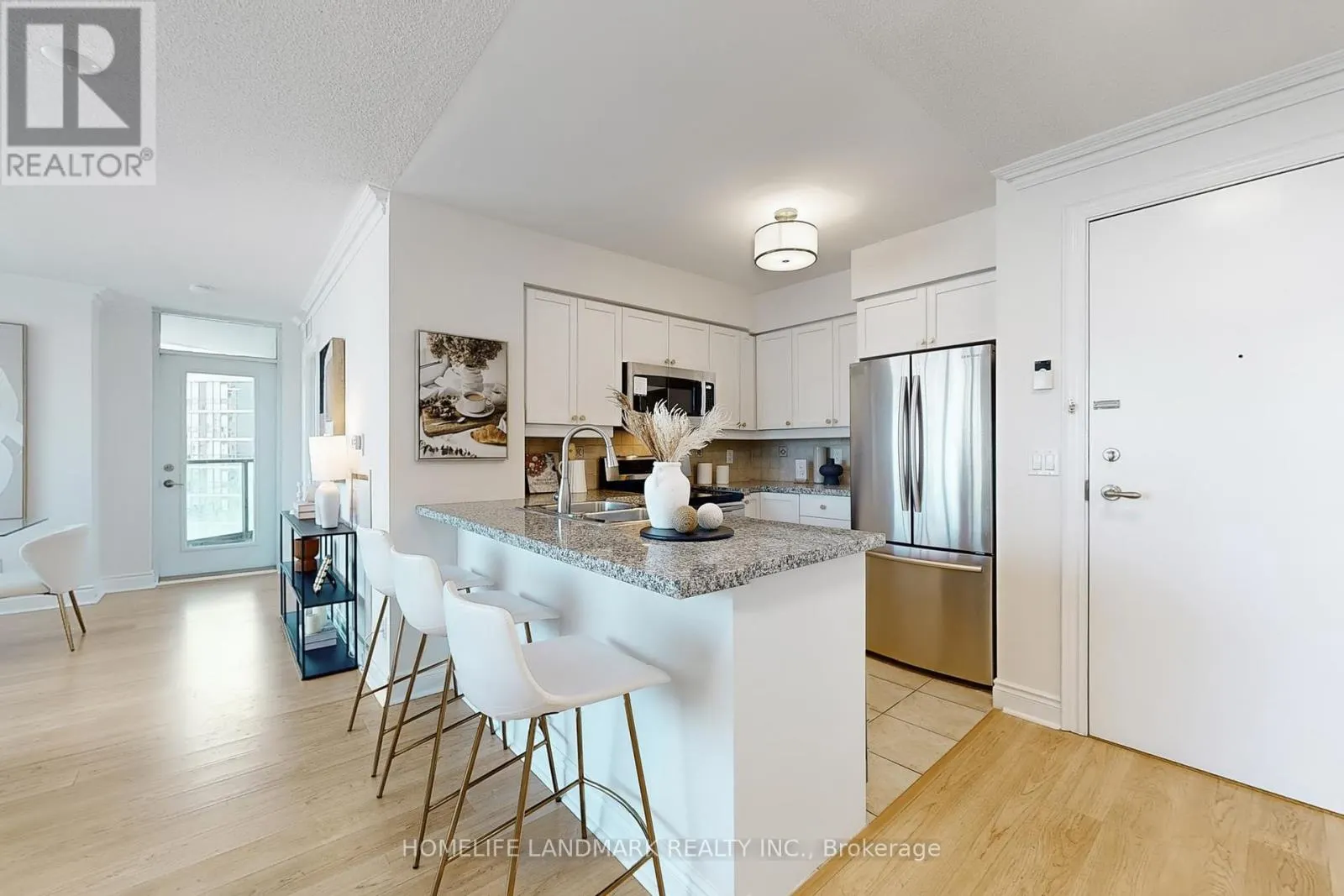 1405 - 15 GREENVIEW AVENUE