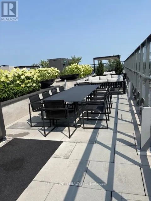 352 - 25 ADRA GRANDO WAY