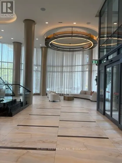 352 - 25 ADRA GRANDO WAY