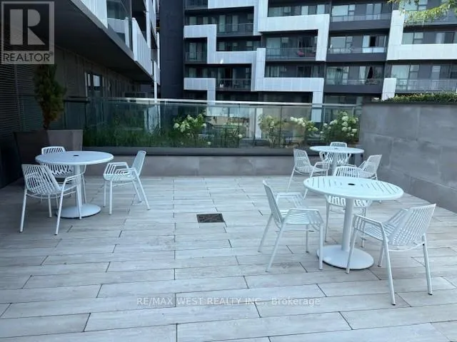 352 - 25 ADRA GRANDO WAY