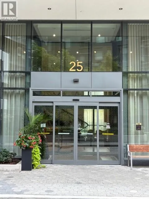 352 - 25 ADRA GRANDO WAY