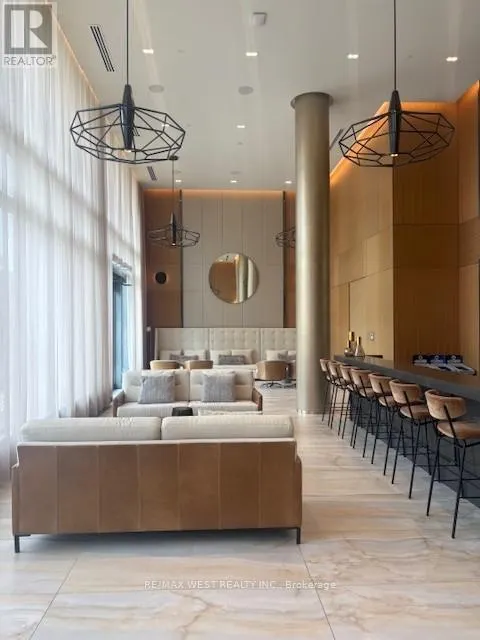 352 - 25 ADRA GRANDO WAY