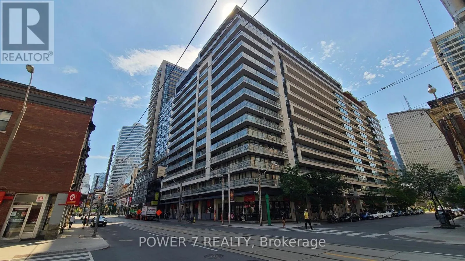 1527 - 111 ELIZABETH STREET