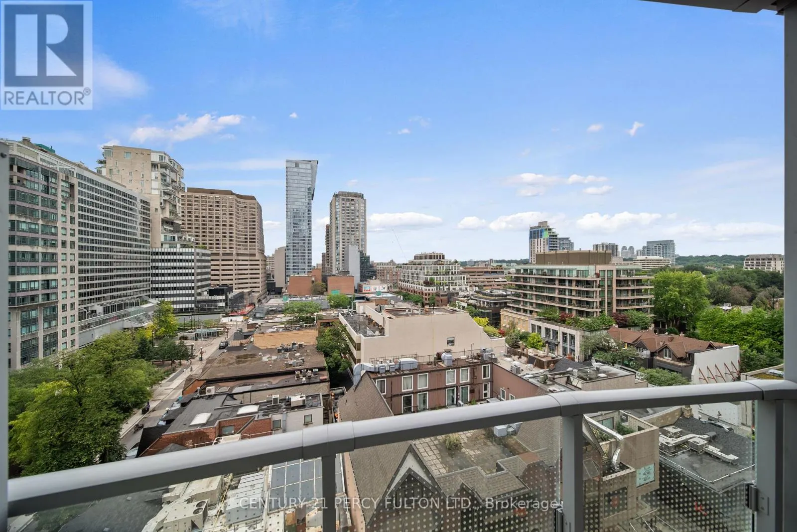 904 - 88 CUMBERLAND STREET
