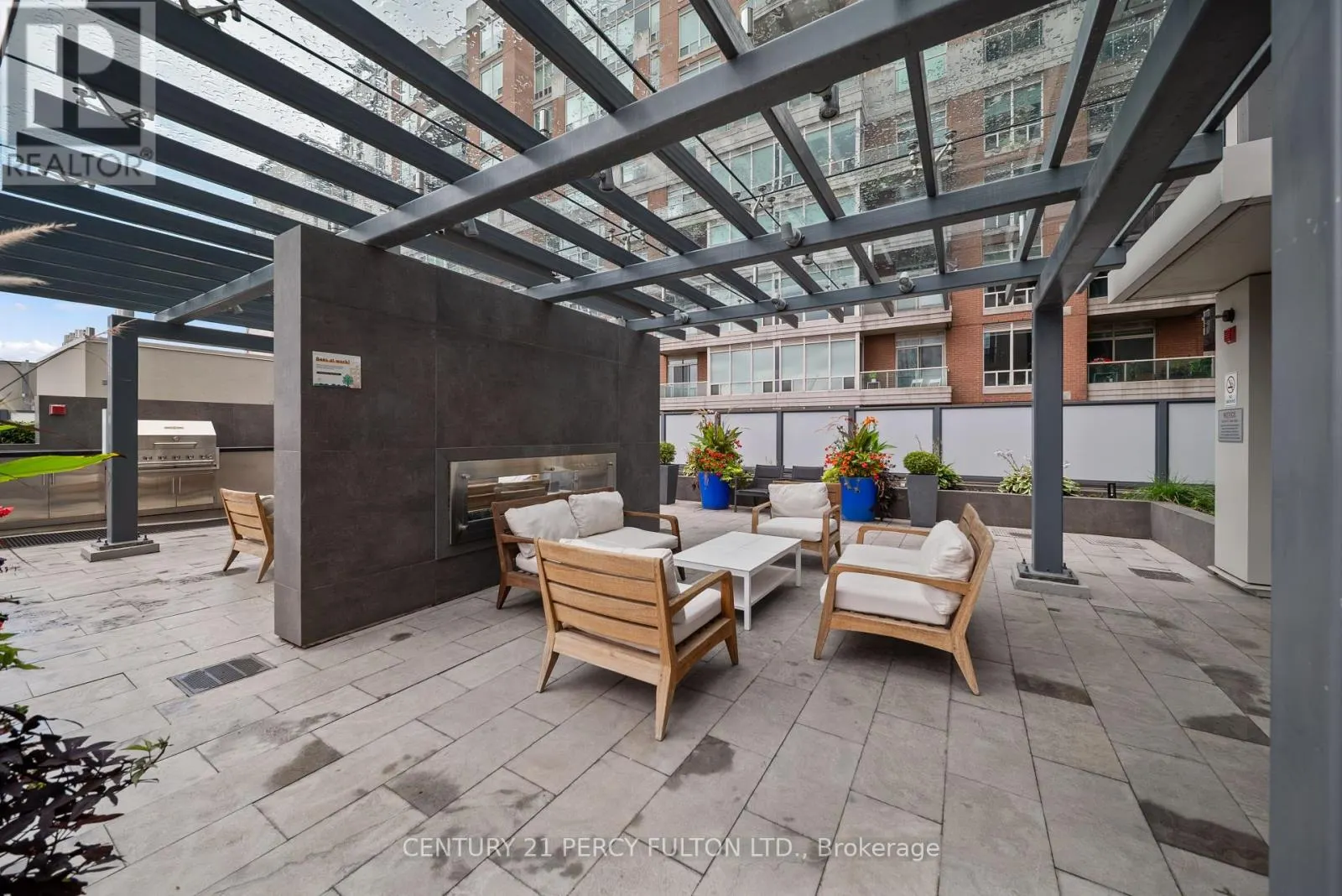 904 - 88 CUMBERLAND STREET