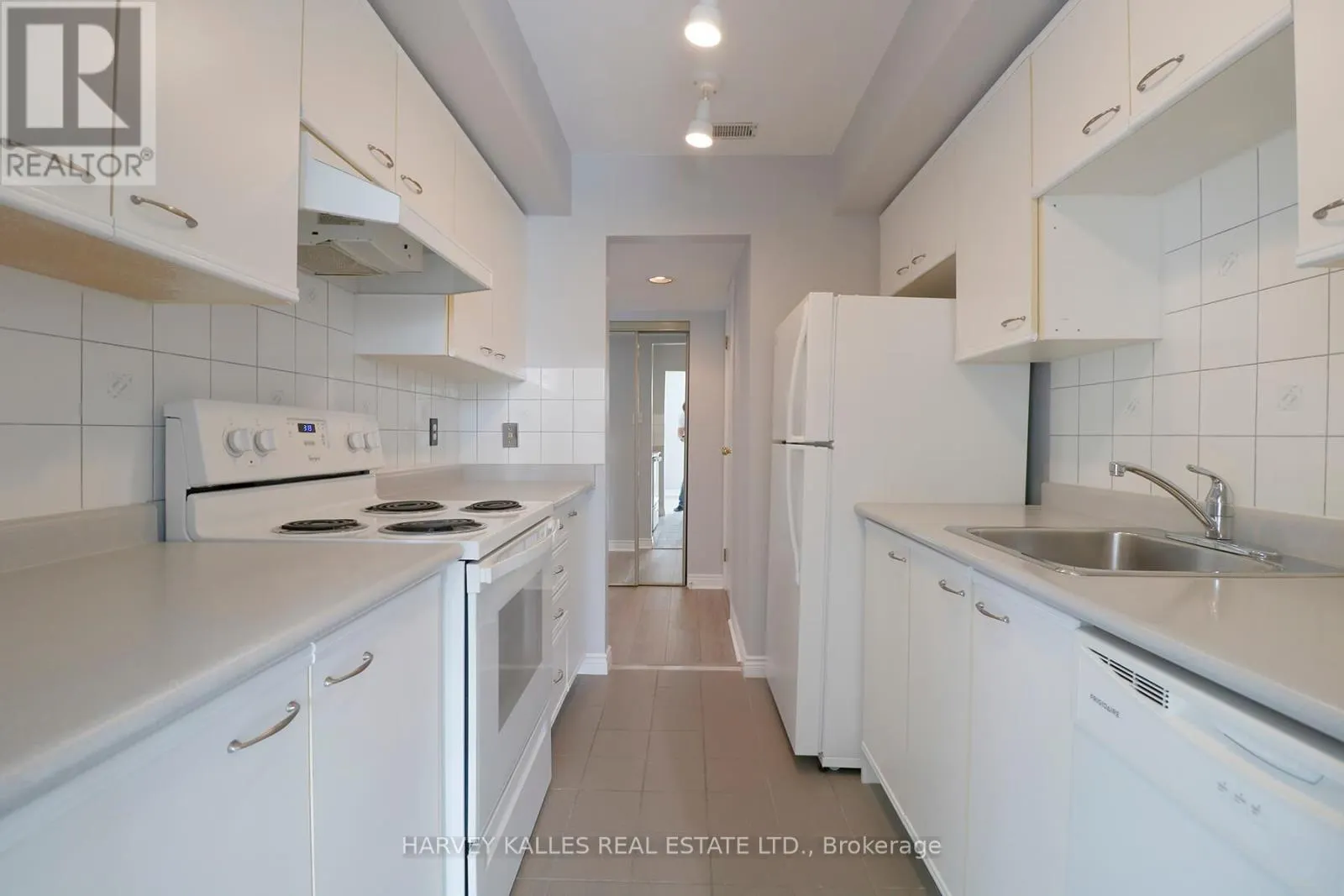 C - 1424 BAYVIEW AVENUE