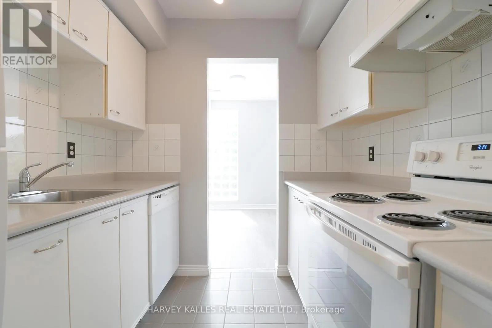C - 1424 BAYVIEW AVENUE