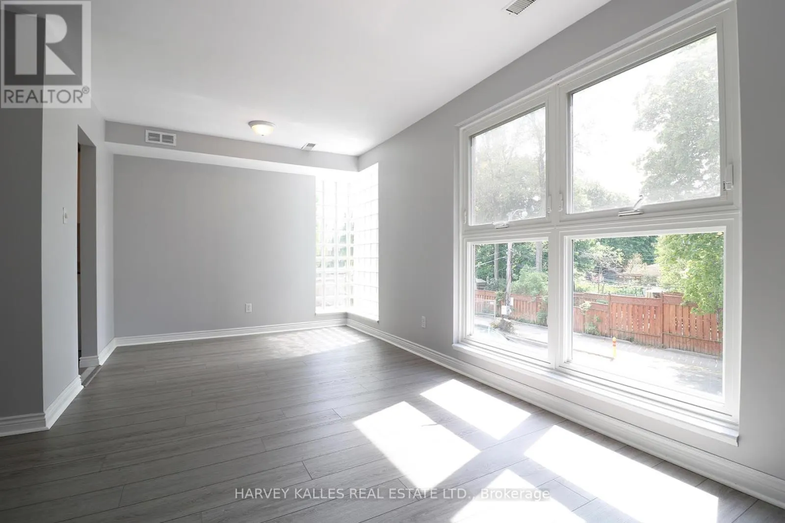 C - 1424 BAYVIEW AVENUE