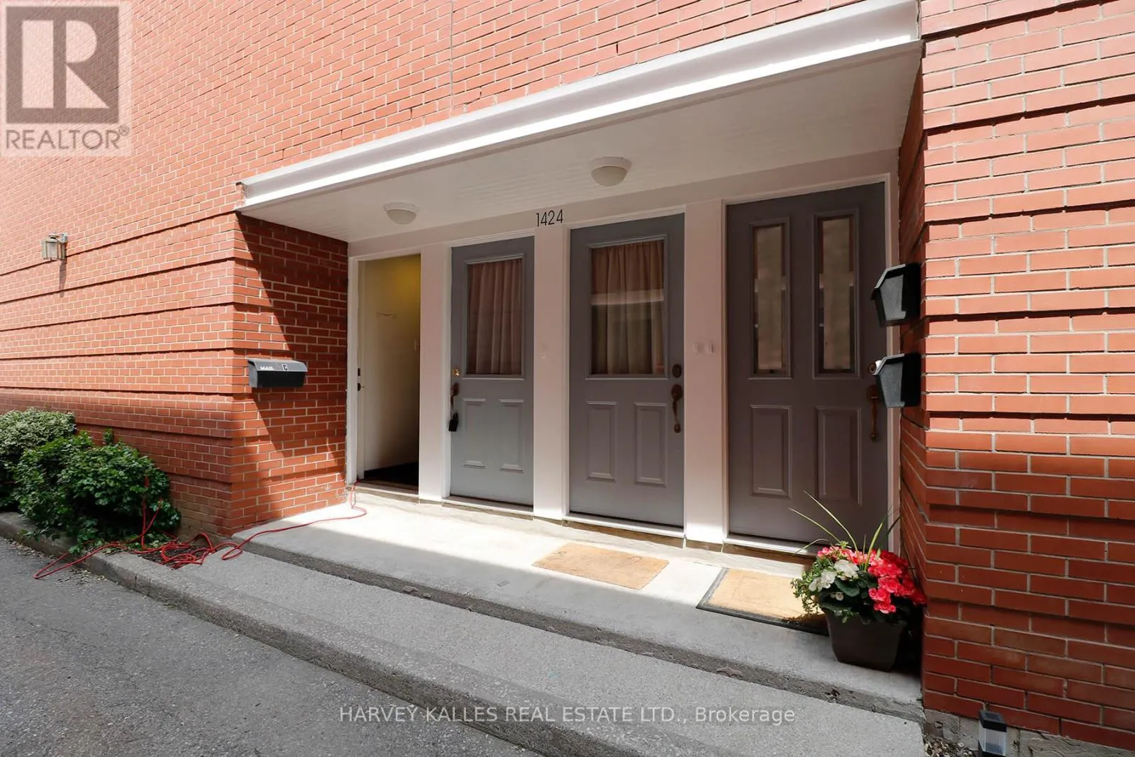 C - 1424 BAYVIEW AVENUE