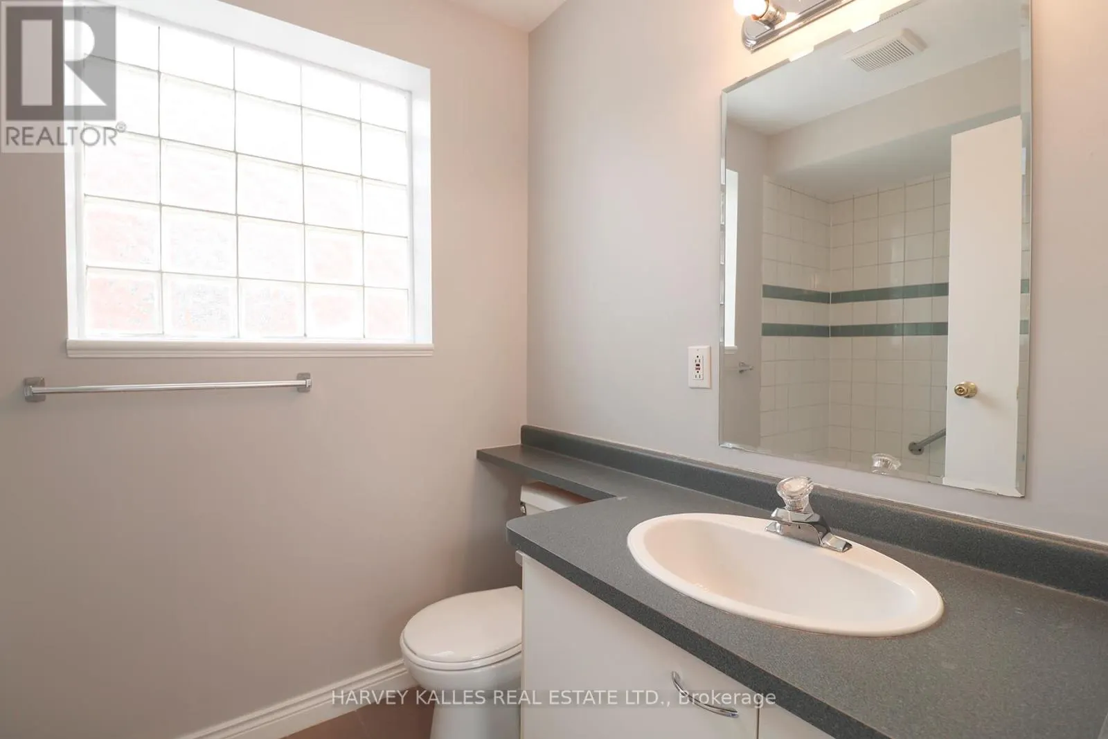 C - 1424 BAYVIEW AVENUE