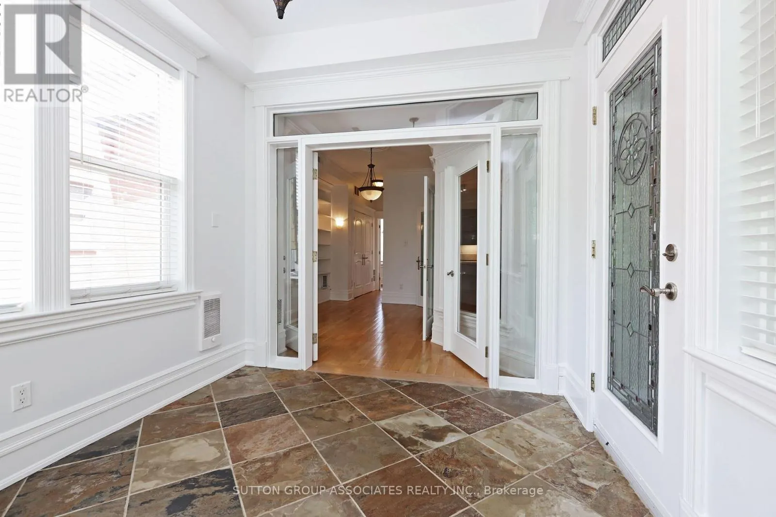 3 - 120 BEDFORD ROAD