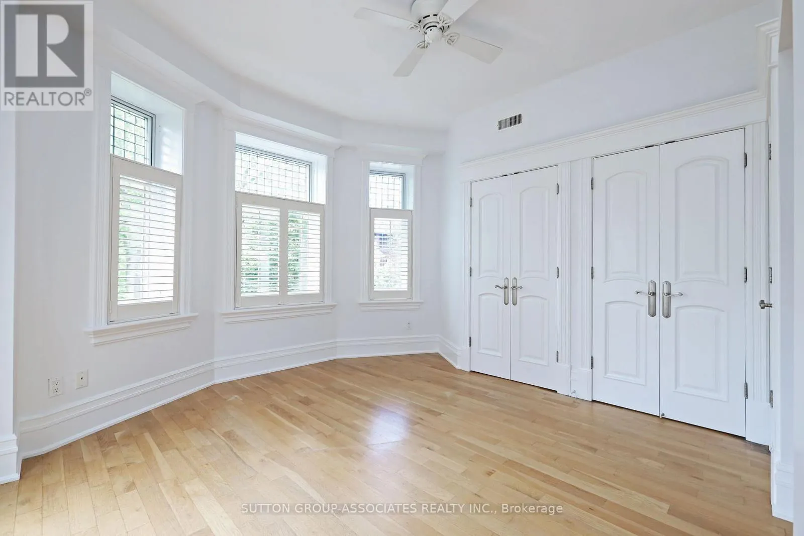 3 - 120 BEDFORD ROAD
