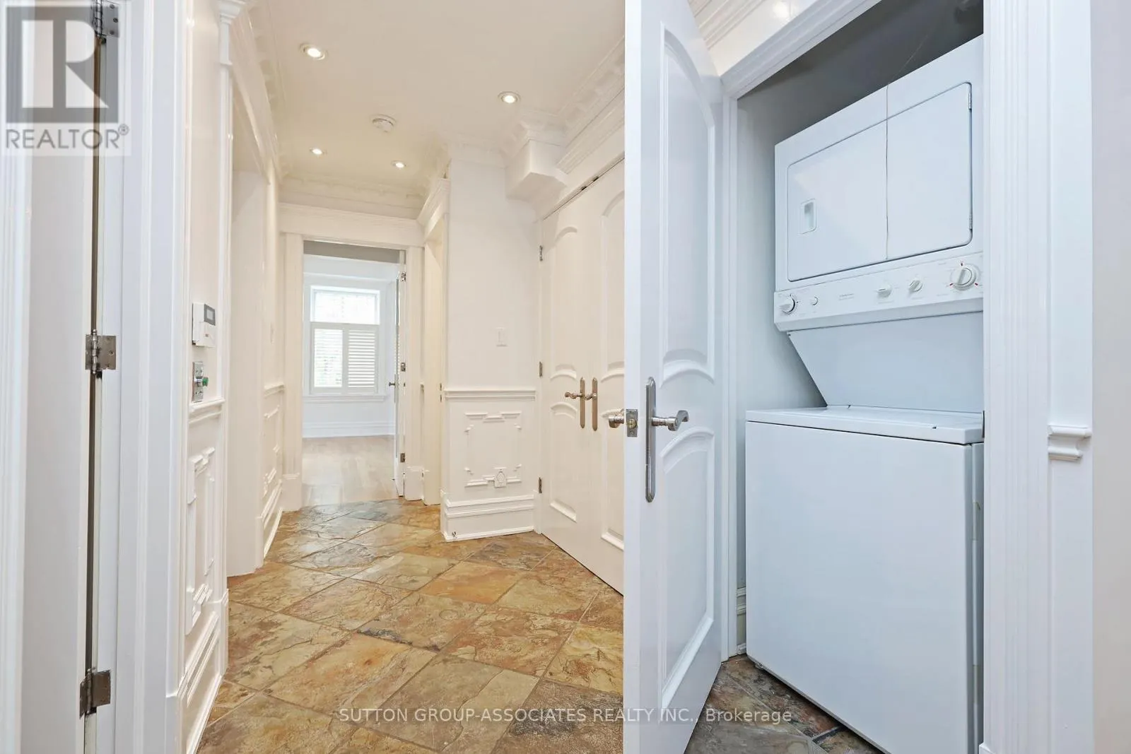 3 - 120 BEDFORD ROAD