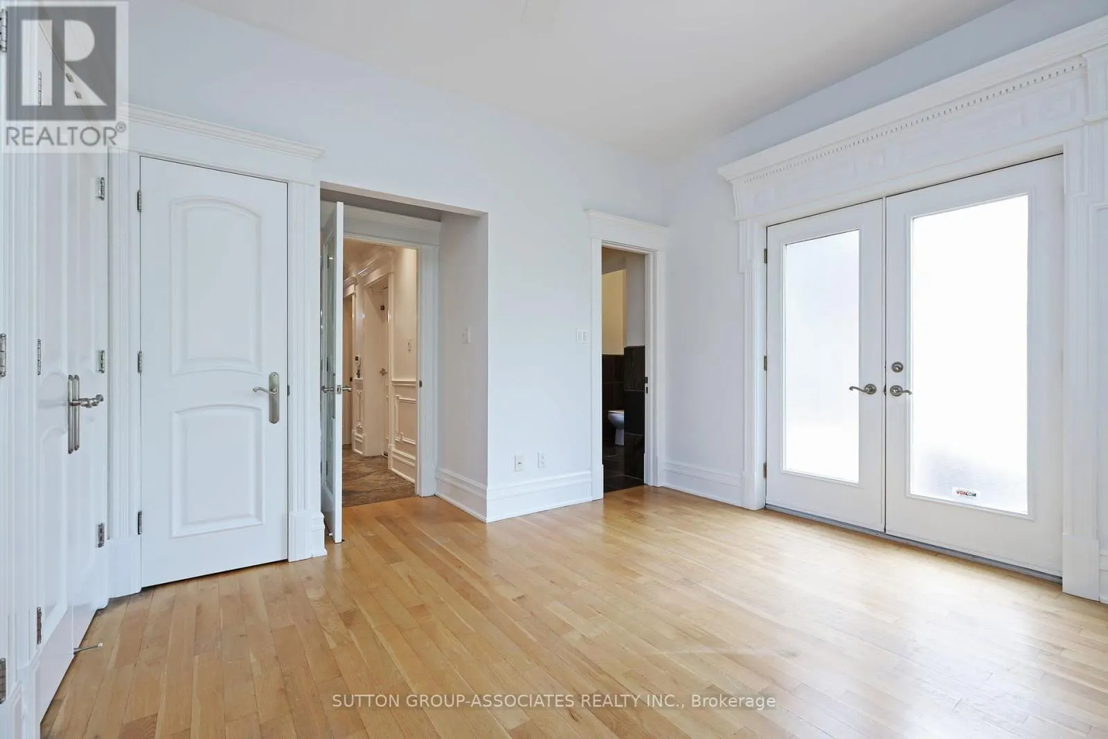 3 - 120 BEDFORD ROAD