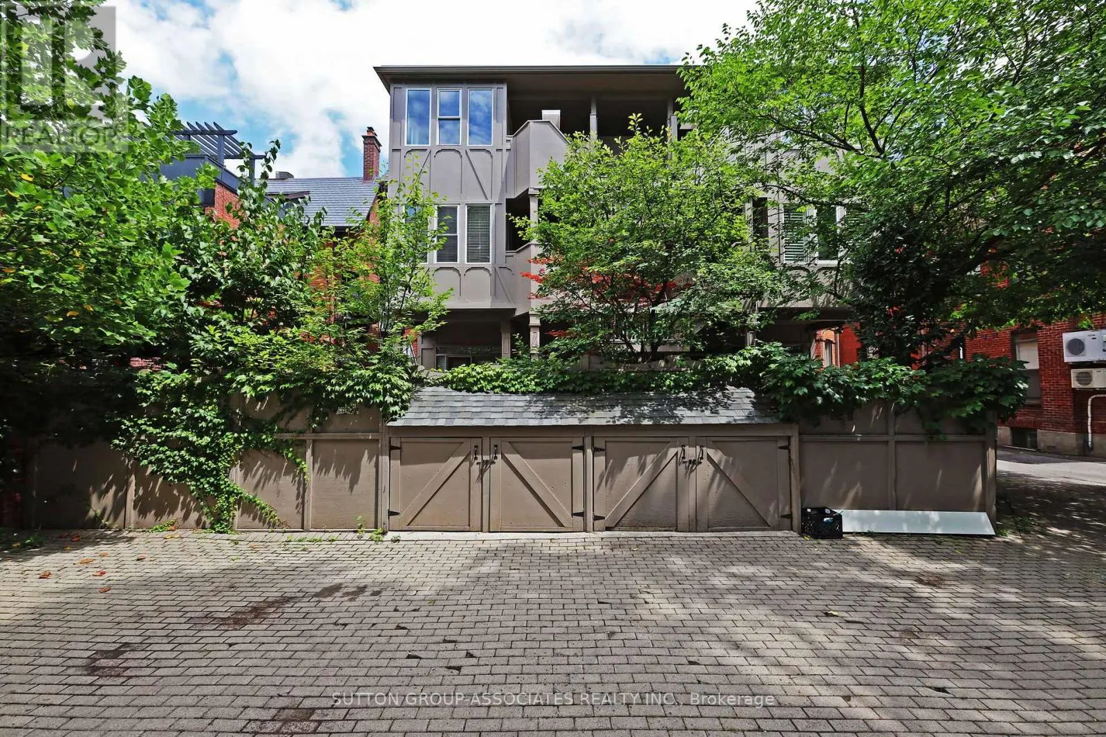 3 - 120 BEDFORD ROAD