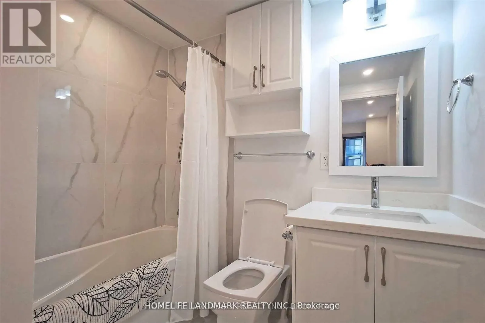 1108 - 55 BLOOR STREET E