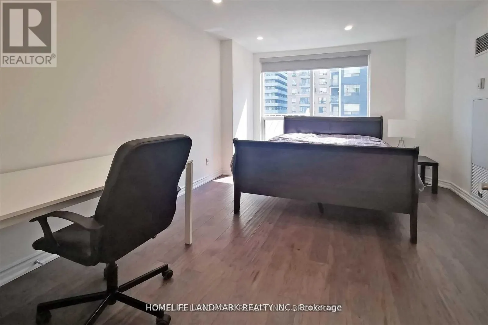1108 - 55 BLOOR STREET E