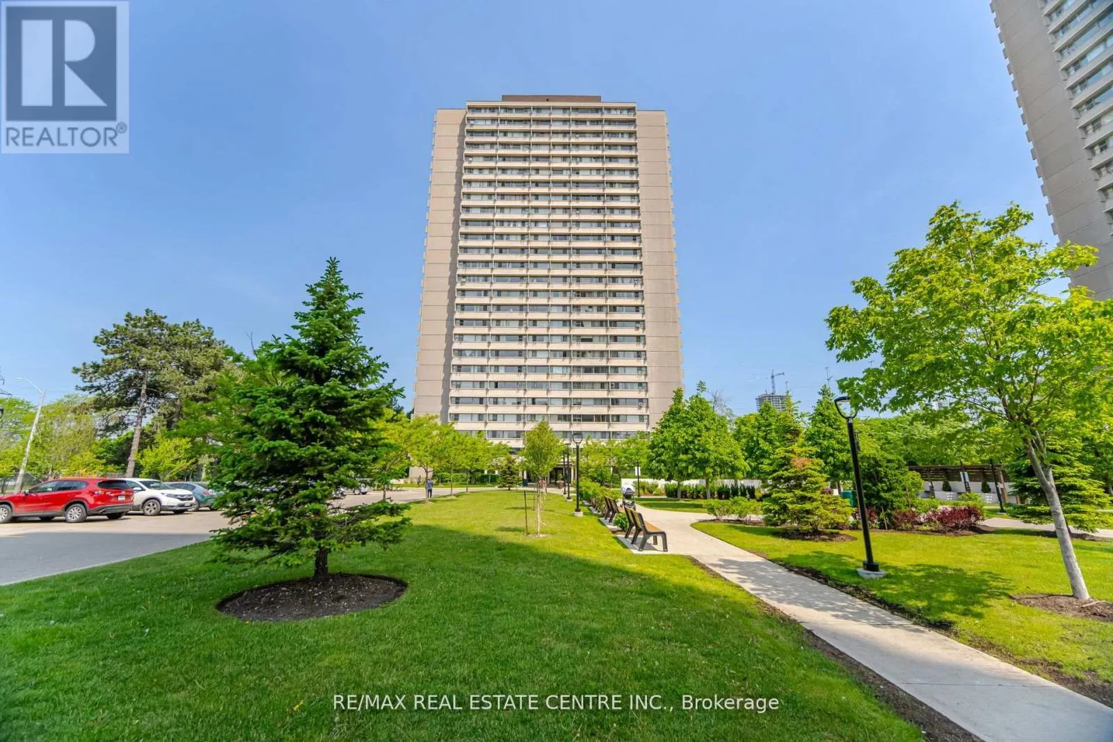 2601 - 735 DON MILLS ROAD
