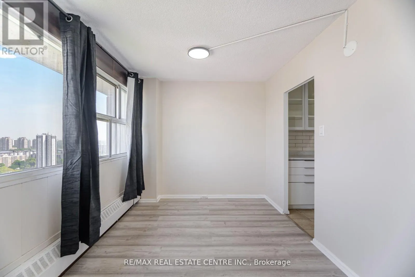 2601 - 735 DON MILLS ROAD