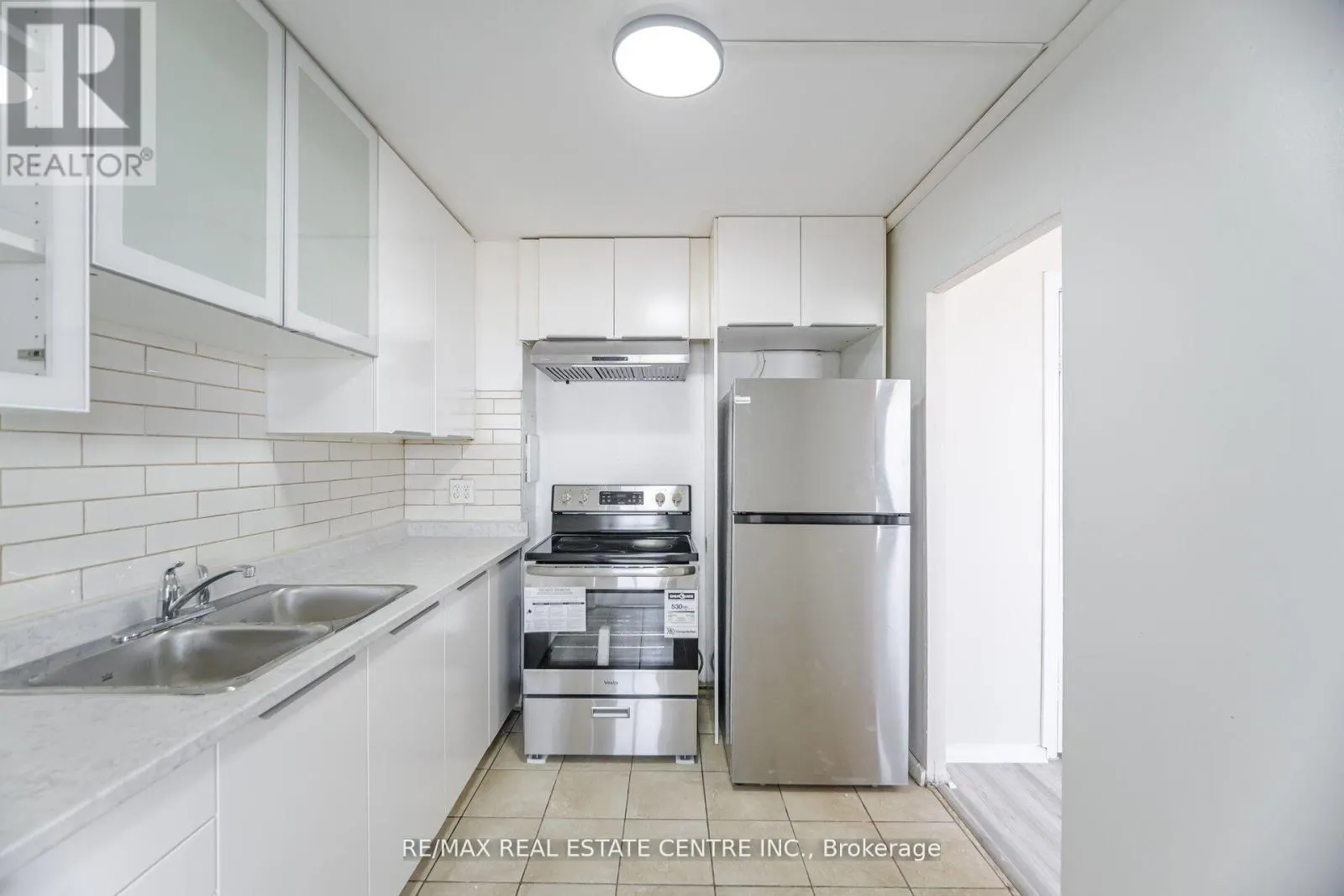 2601 - 735 DON MILLS ROAD