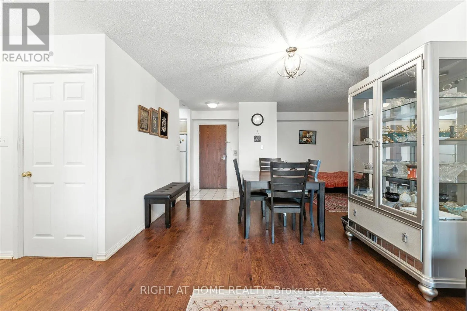 308 - 23 LORRAINE DRIVE