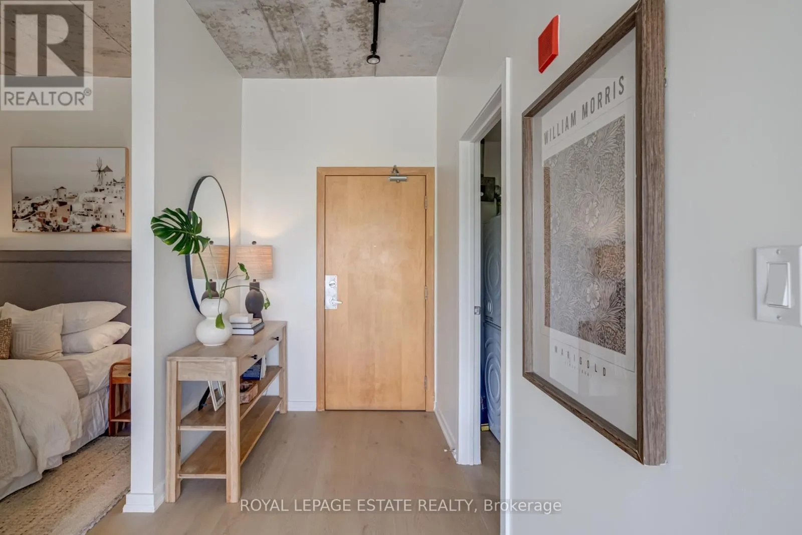 311 - 833 KING STREET W