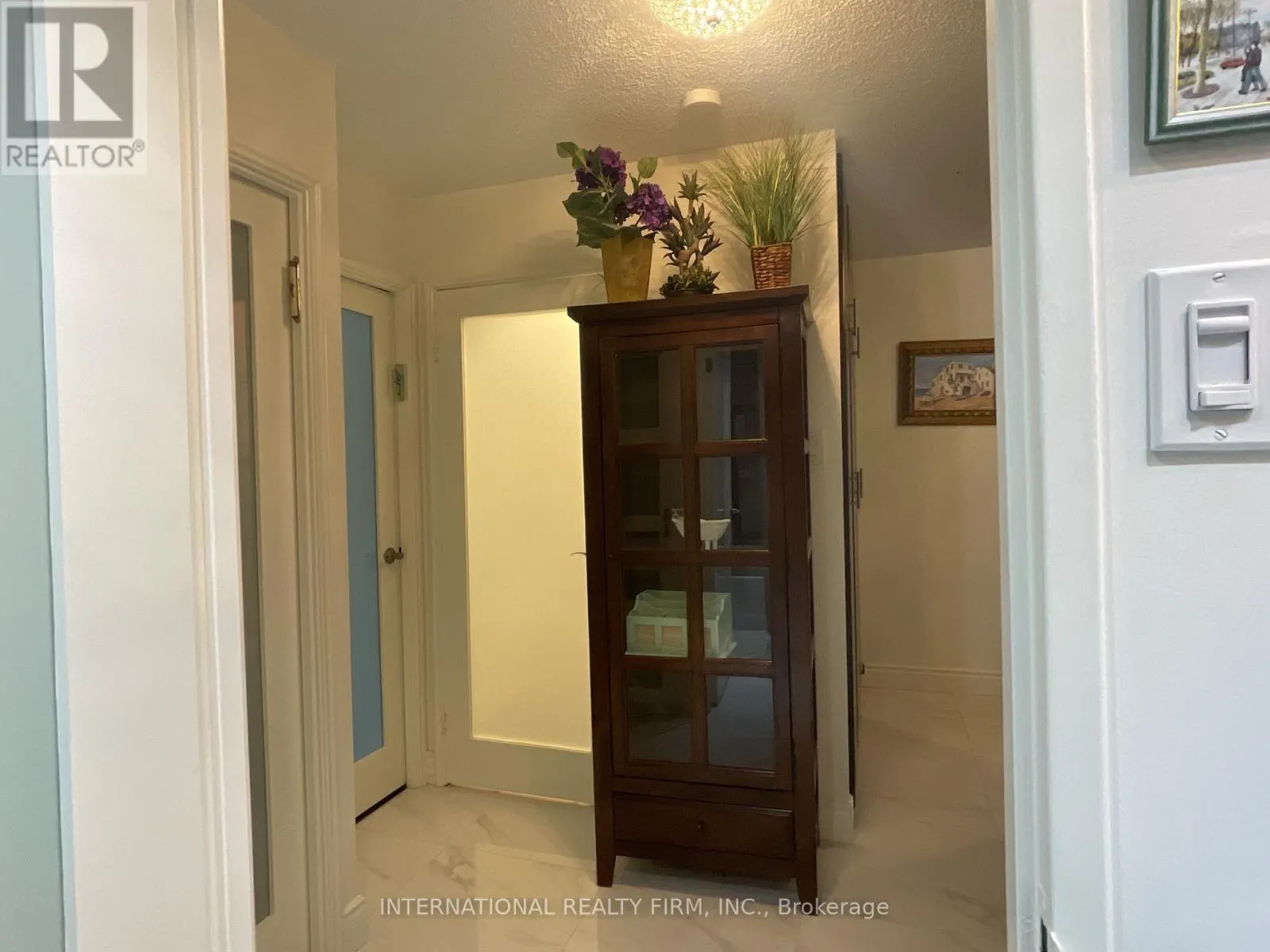 1905 - 80 ANTIBES DRIVE