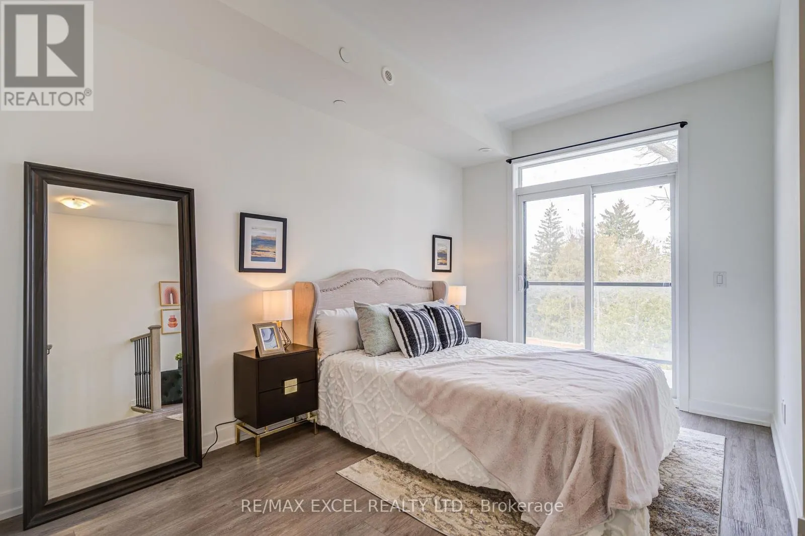 26 - 51 WINLOCK PARK