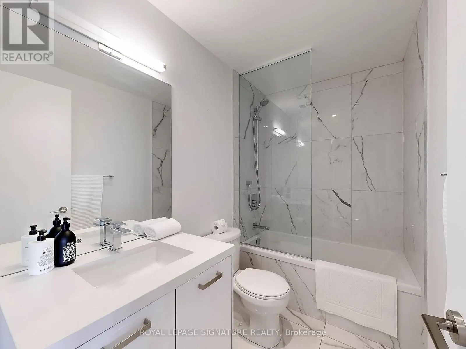 1105 - 608 RICHMOND STREET W