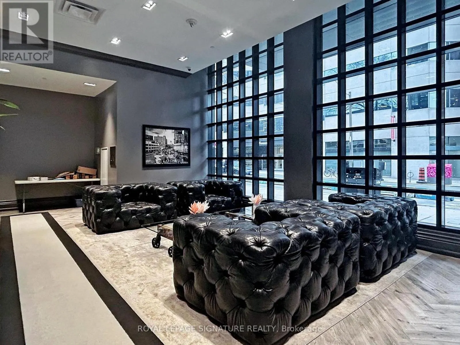1105 - 608 RICHMOND STREET W