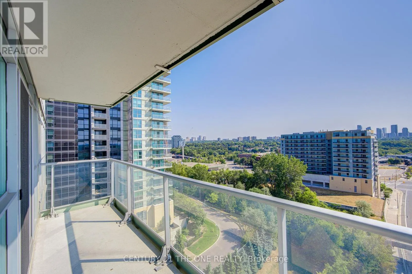 1011 - 29 SINGER COURT