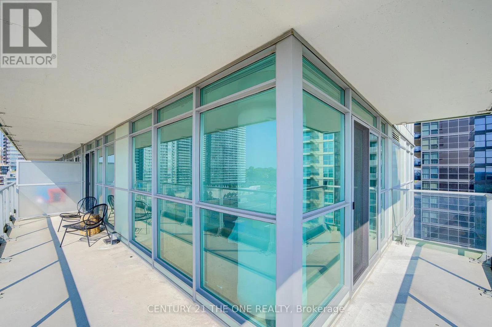 1011 - 29 SINGER COURT