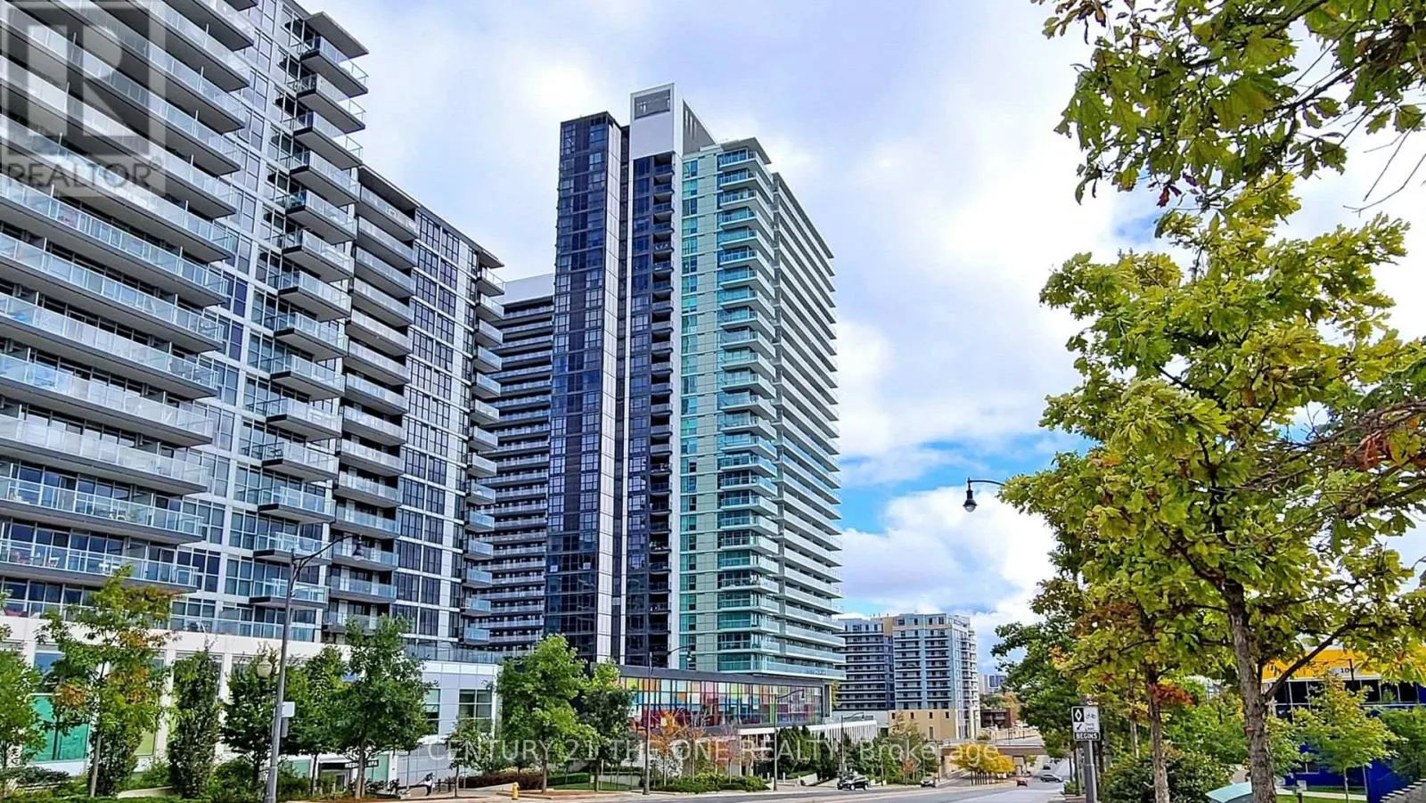 1011 - 29 SINGER COURT