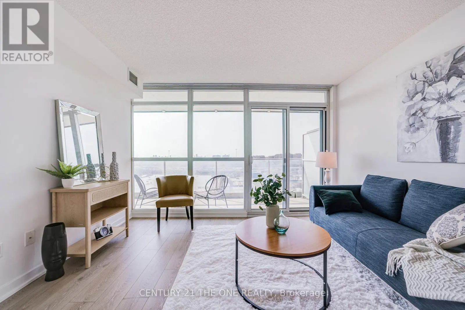 1011 - 29 SINGER COURT