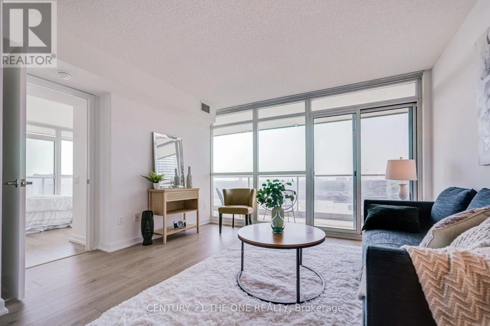 1011 - 29 SINGER COURT