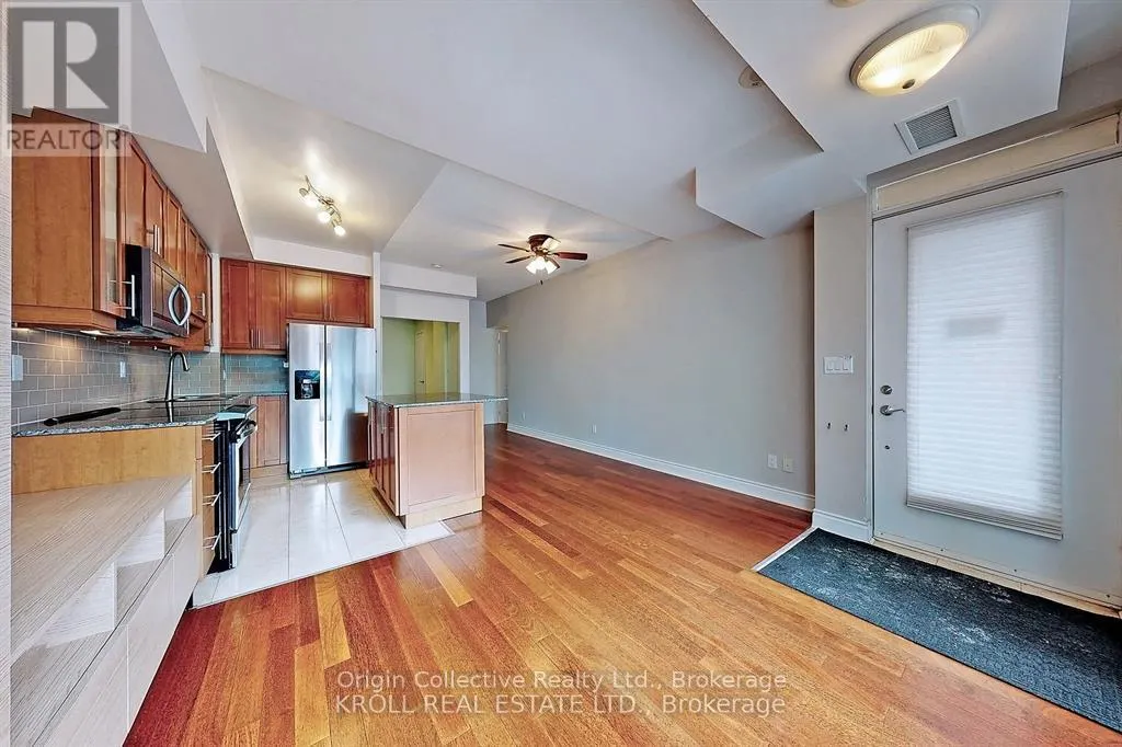 220 - 31 OLIVE AVENUE