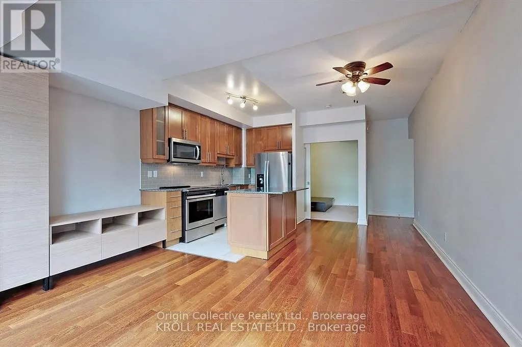 220 - 31 OLIVE AVENUE